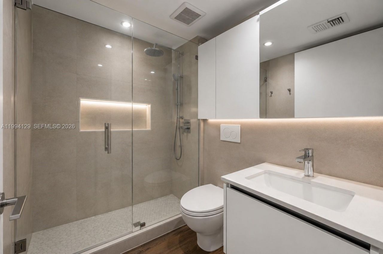 151 Crandon Blvd, Unit 345, Key Biscayne, FL 33149 Photo