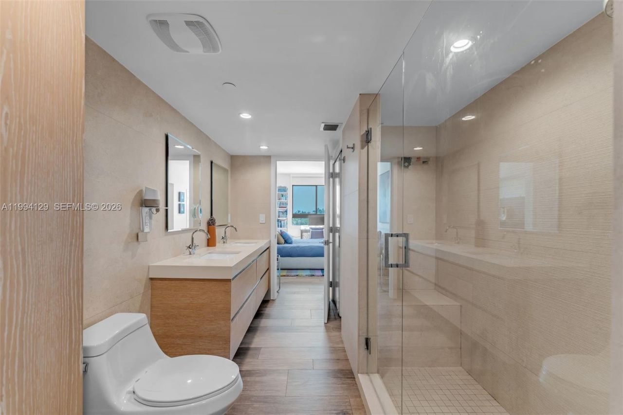 151 Crandon Blvd, Unit 345, Key Biscayne, FL 33149 Photo