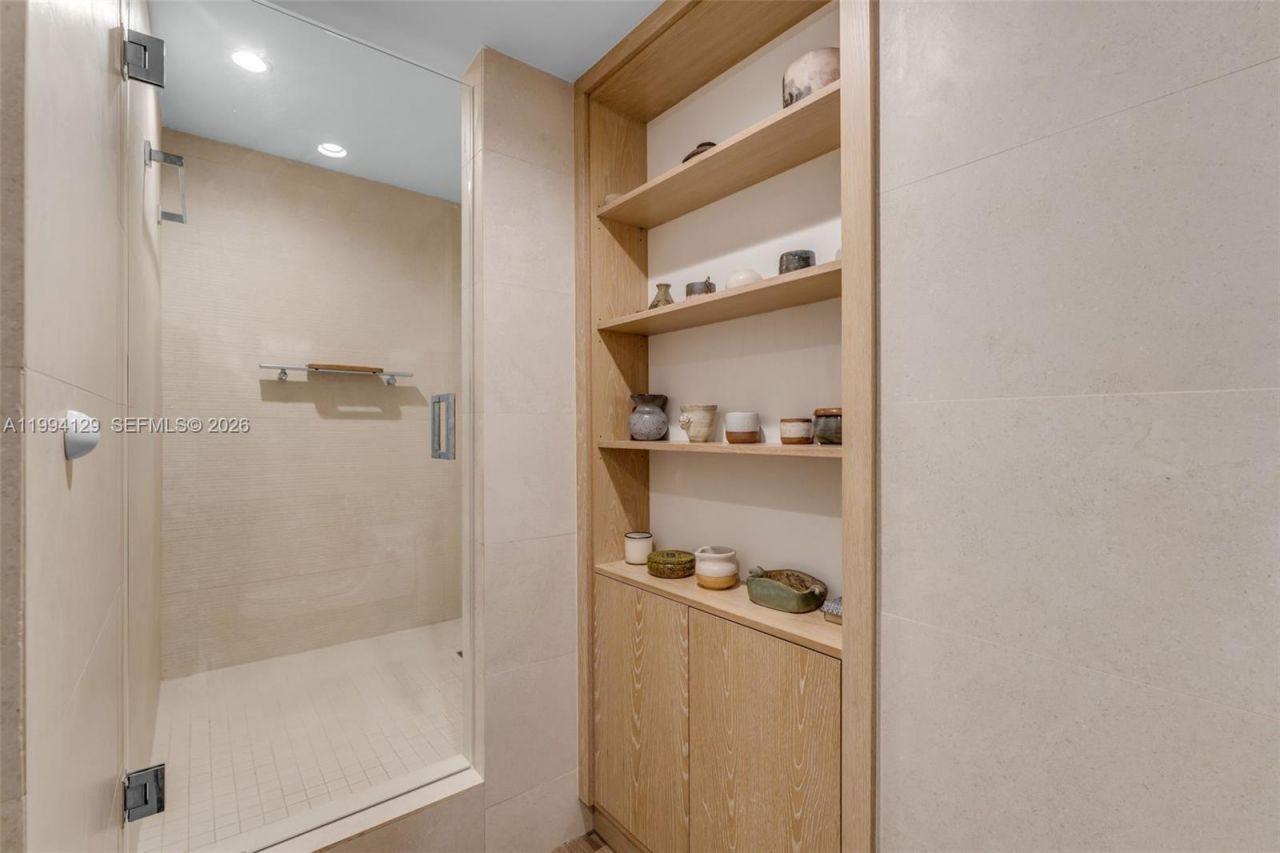 151 Crandon Blvd, Unit 345, Key Biscayne, FL 33149 Photo