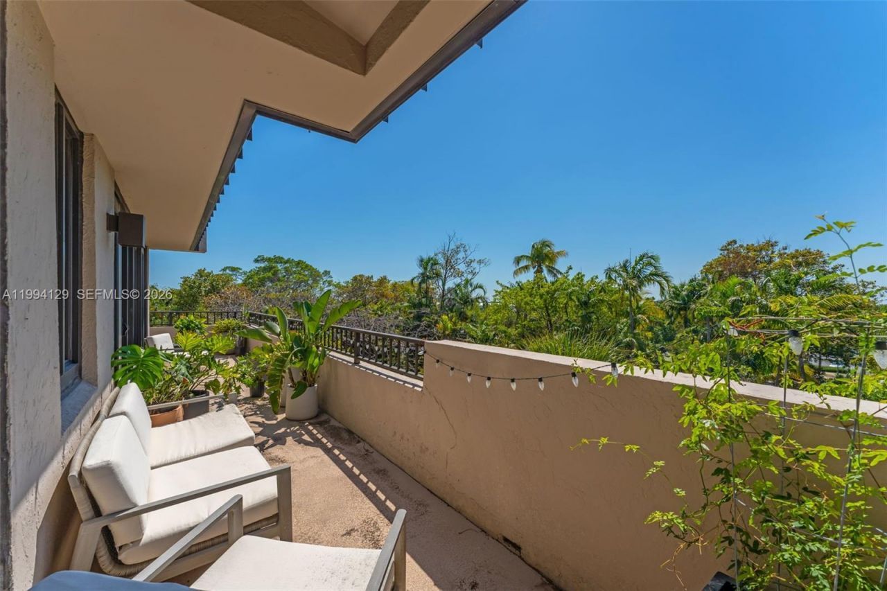 151 Crandon Blvd , Unit 345, Key Biscayne, FL 33149 Photo