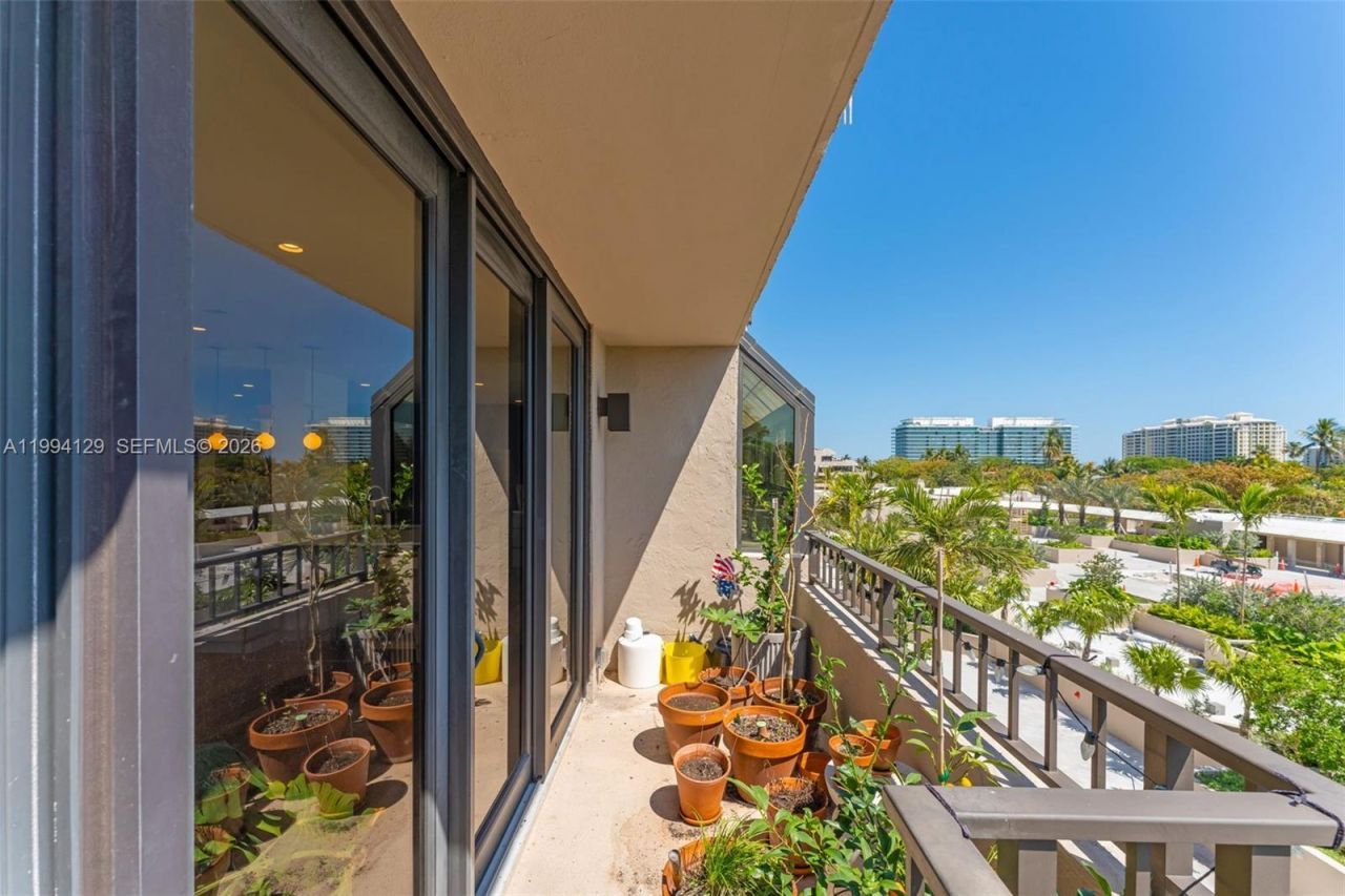 151 Crandon Blvd, Unit 345, Key Biscayne, FL 33149 Photo
