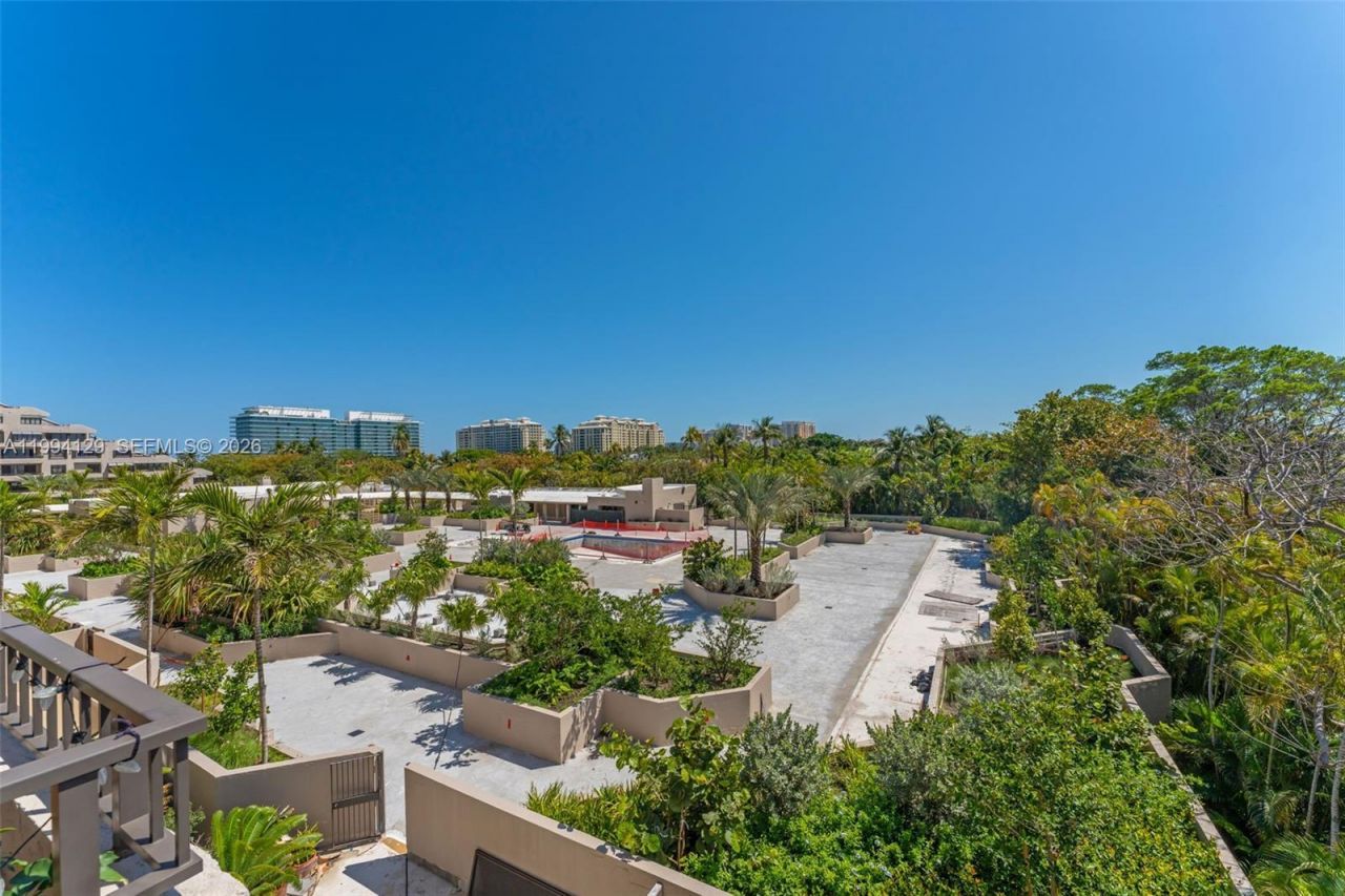 151 Crandon Blvd, Unit 345, Key Biscayne, FL 33149 Photo