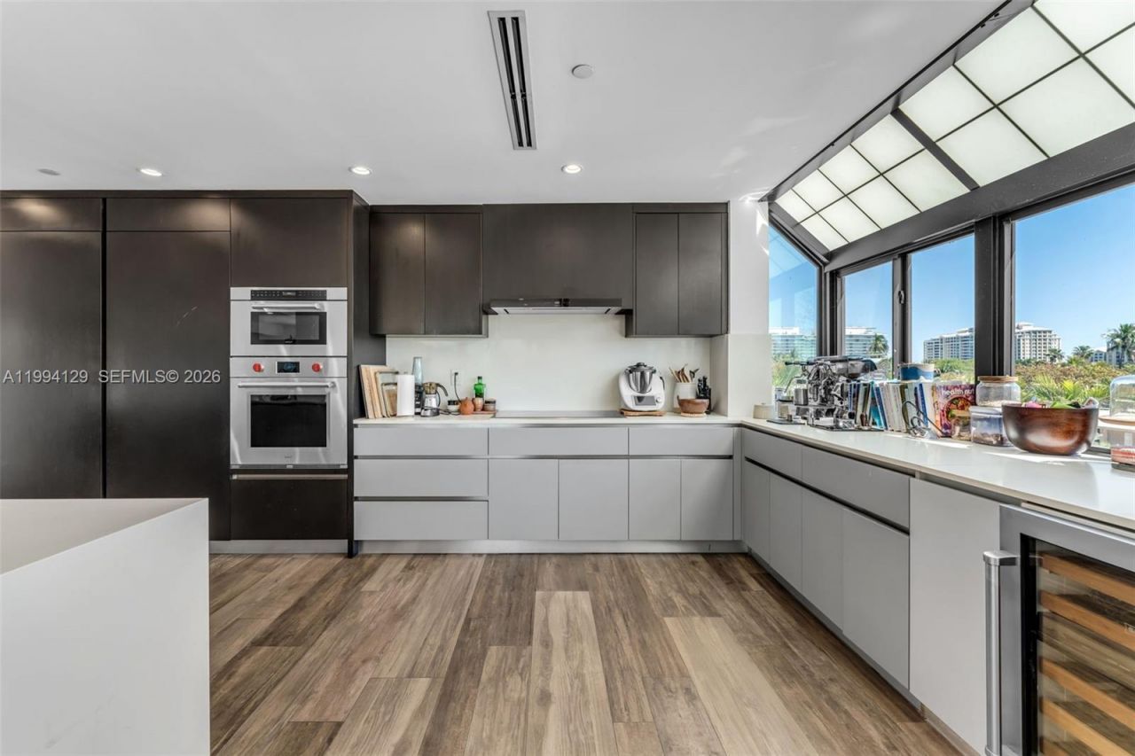 151 Crandon Blvd, Unit 345, Key Biscayne, FL 33149 Photo