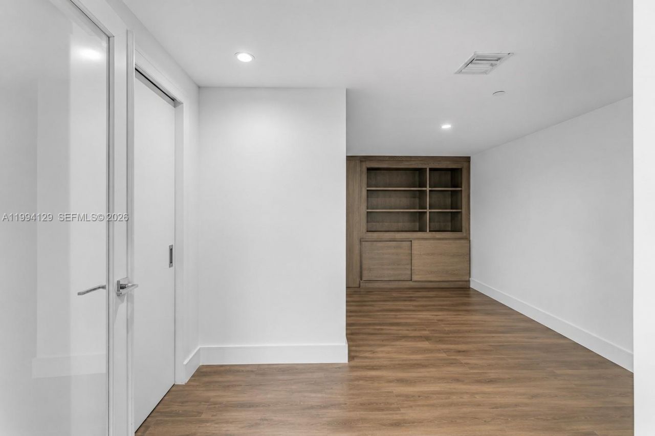 151 Crandon Blvd, Unit 345, Key Biscayne, FL 33149 Photo