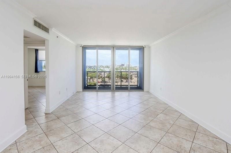 401 69th St , Unit 505, Miami Beach, FL 33141 Photo