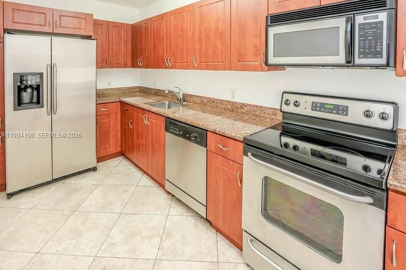 401 69th St , Unit 505, Miami Beach, FL 33141 Photo
