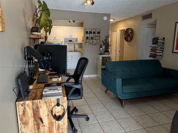 3640 NW 9th St, Unit 505, Miami, FL 33125