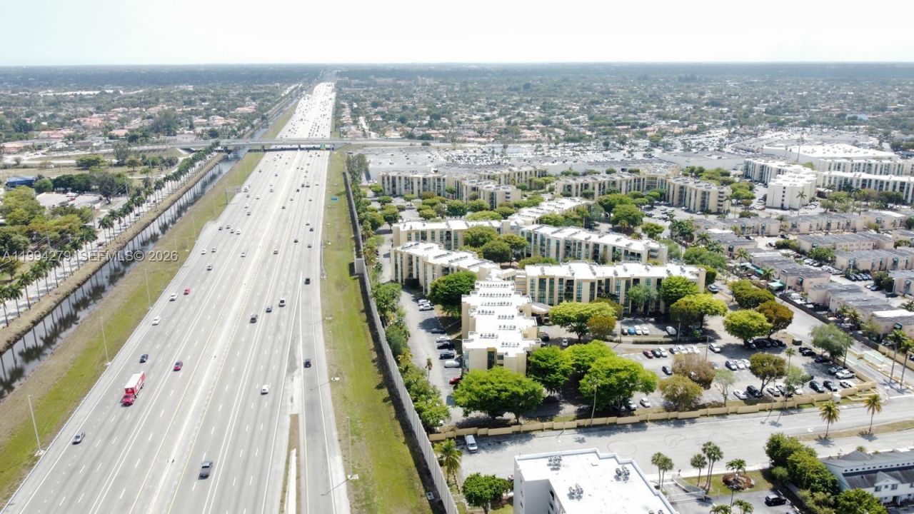 11750 SW 18th St , Unit 422-1, Miami, FL 33175 Photo