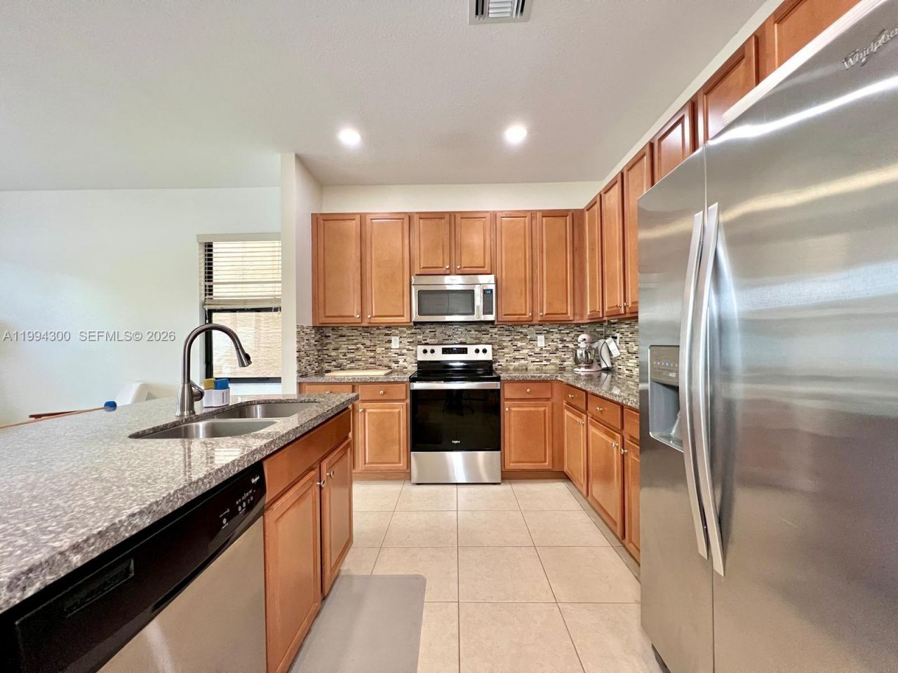 649 NE 191st St , Miami, FL 33179 Photo