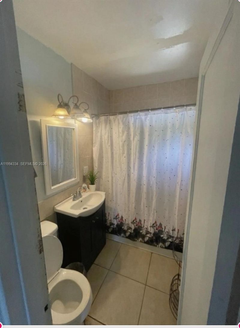 7191 SW 15th St, Miami, FL 33144 Photo