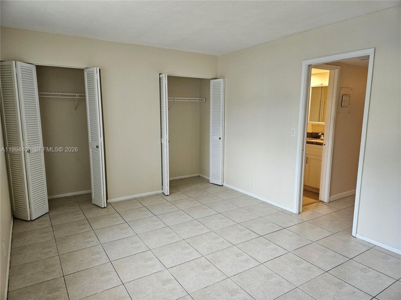 250 Layne Blvd, Unit 105, Hallandale Beach, FL 33009 Photo