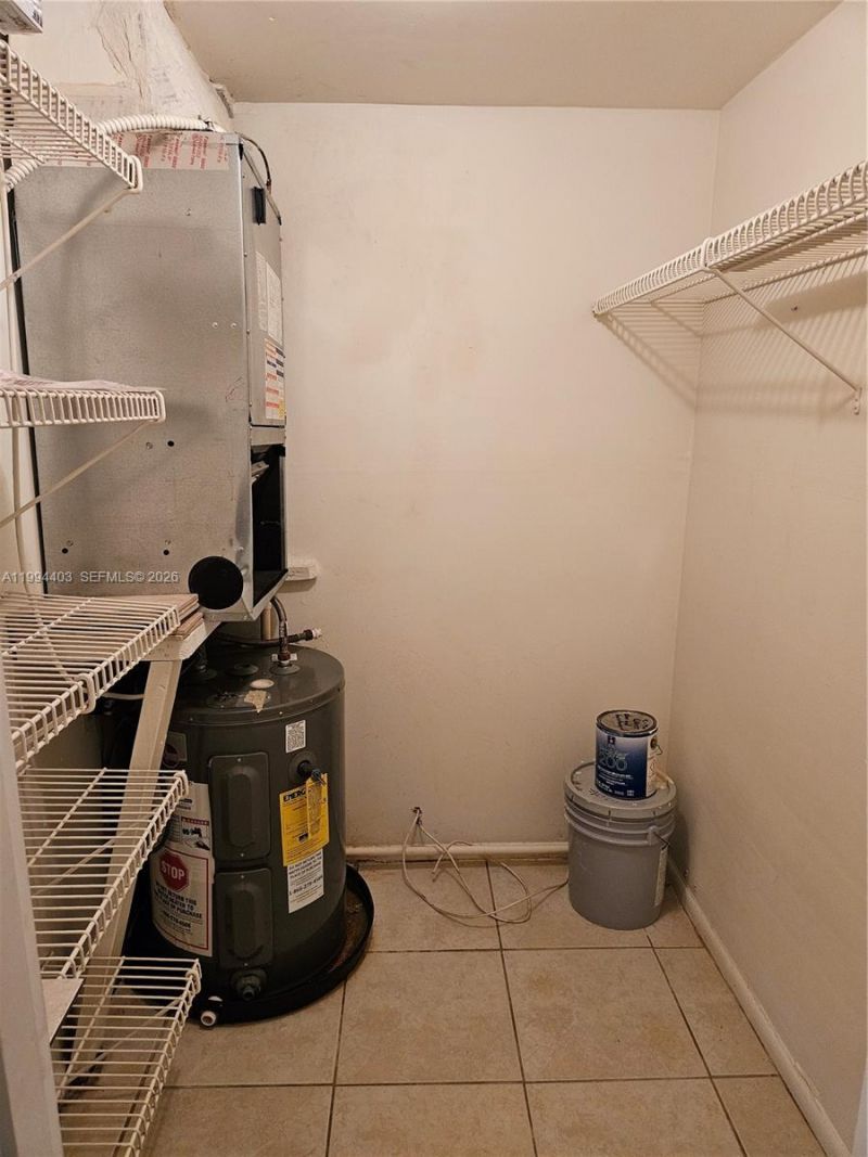 250 Layne Blvd , Unit 105, Hallandale Beach, FL 33009 Photo