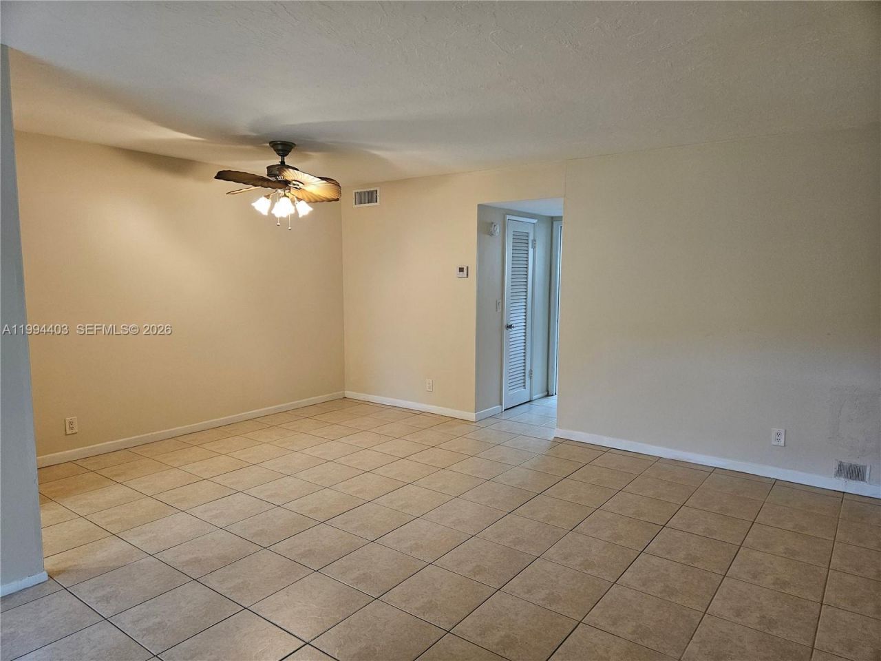 250 Layne Blvd, Unit 105, Hallandale Beach, FL 33009 Photo