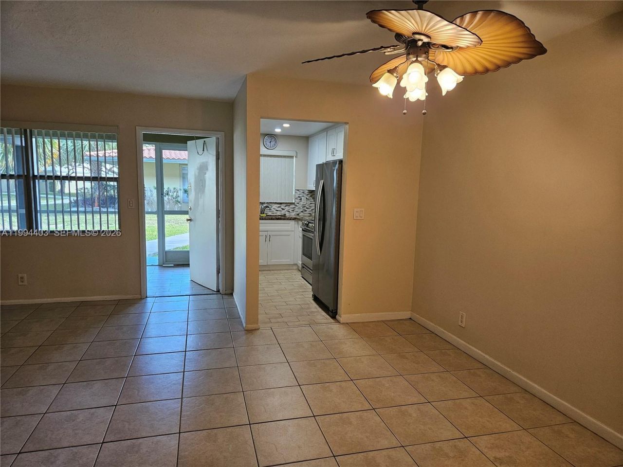 250 Layne Blvd, Unit 105, Hallandale Beach, FL 33009 Photo
