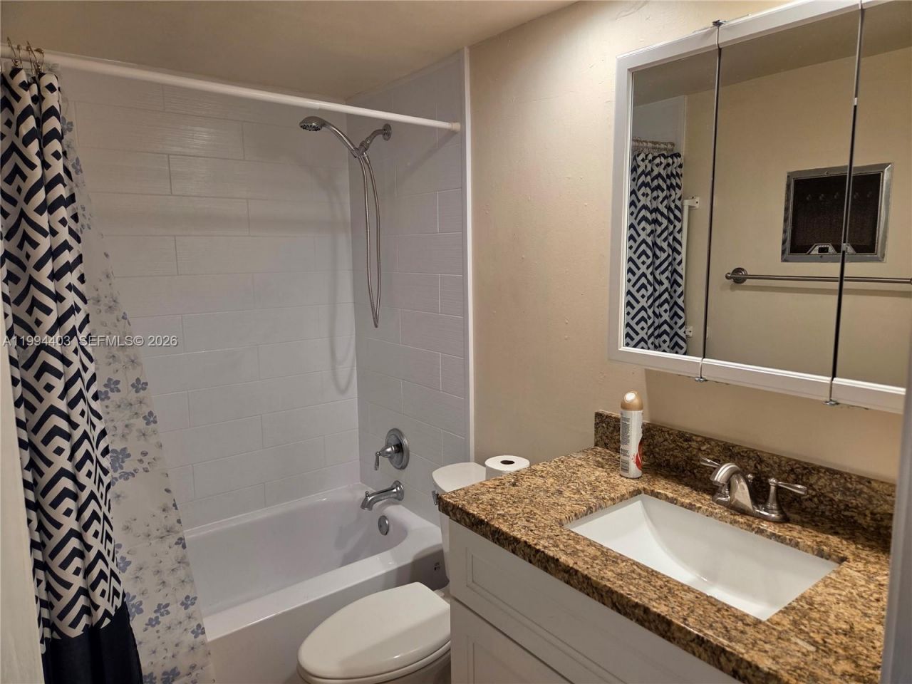 250 Layne Blvd, Unit 105, Hallandale Beach, FL 33009 Photo