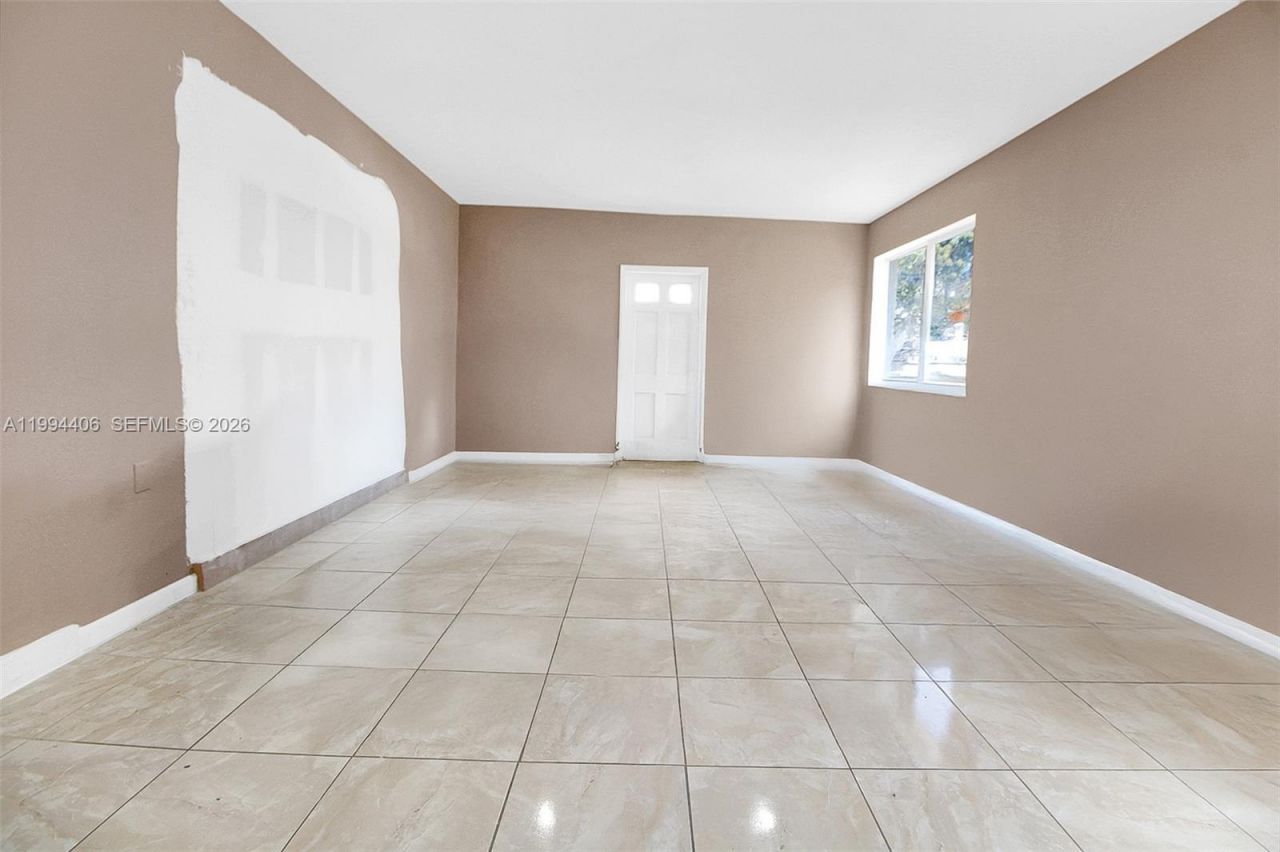 12901 NW Miami Ct , Miami, FL 33168 Photo