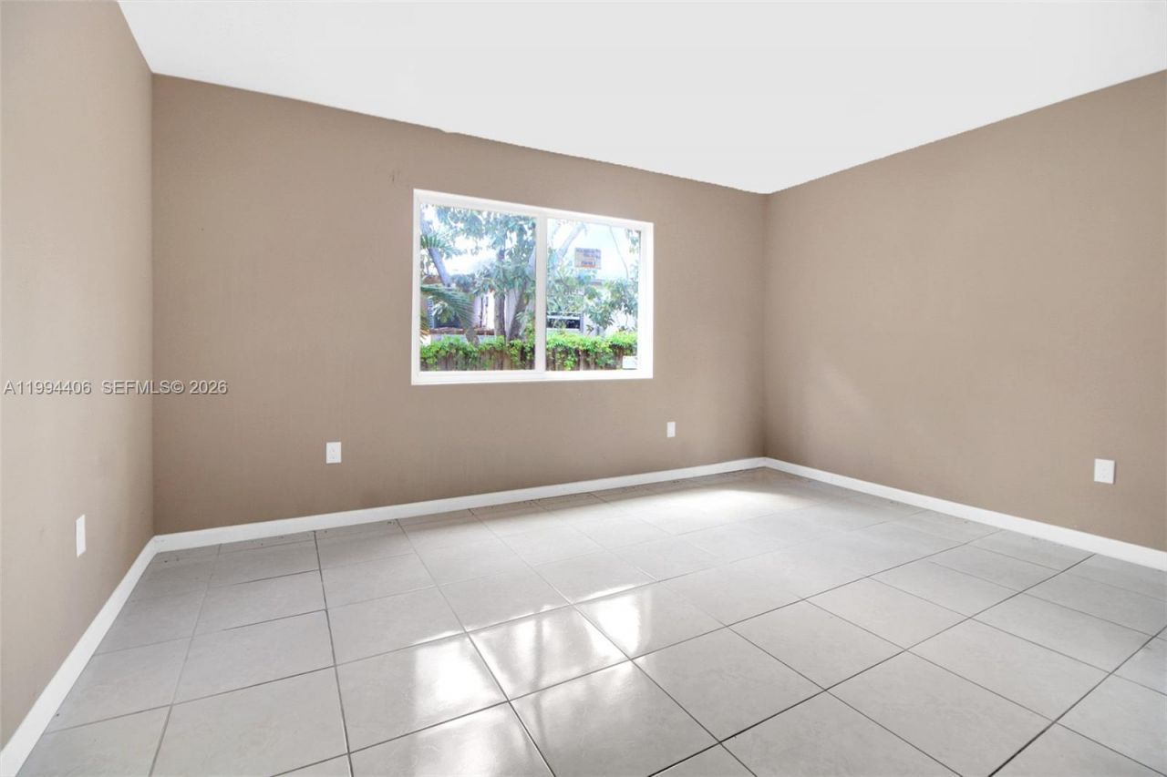 12901 NW Miami Ct, Miami, FL 33168 Photo