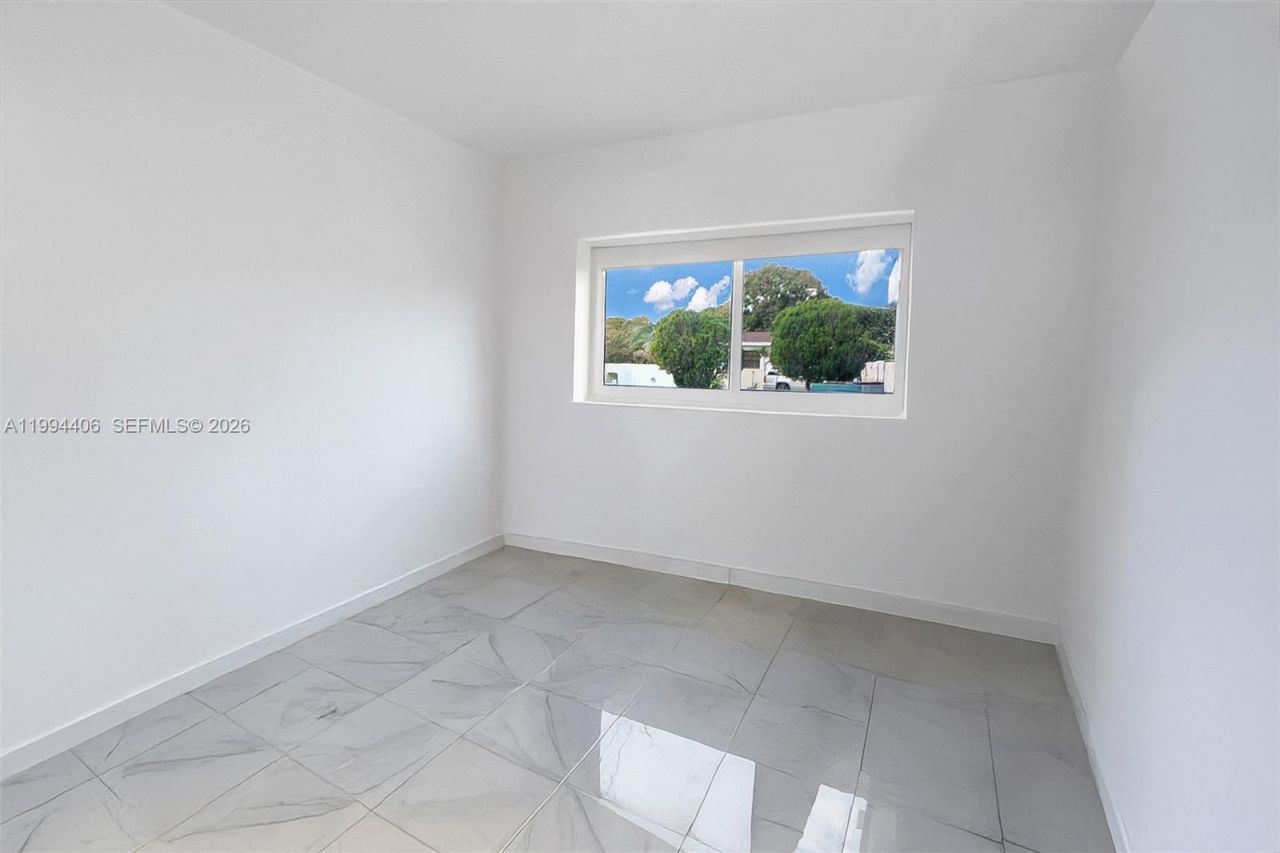 12901 NW Miami Ct , Miami, FL 33168 Photo