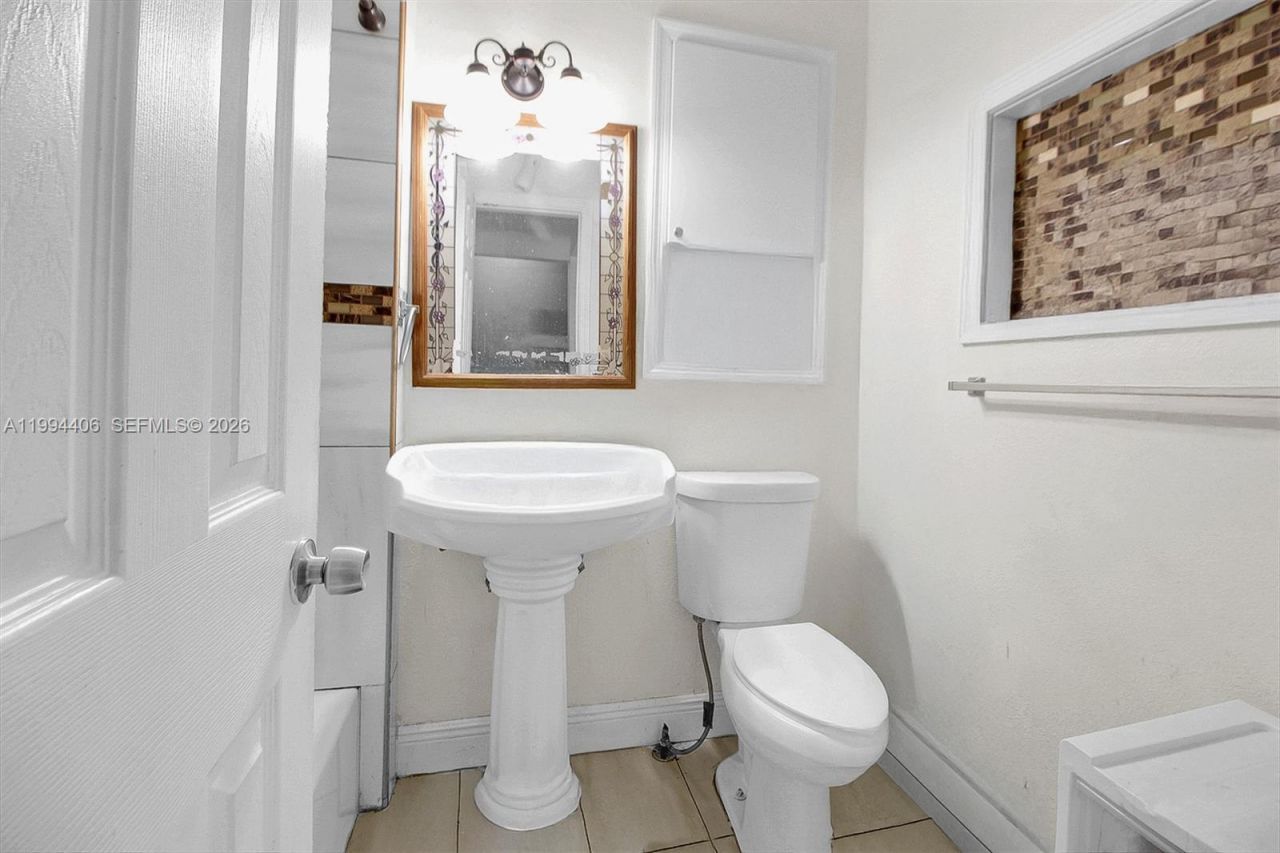 12901 NW Miami Ct , Miami, FL 33168 Photo