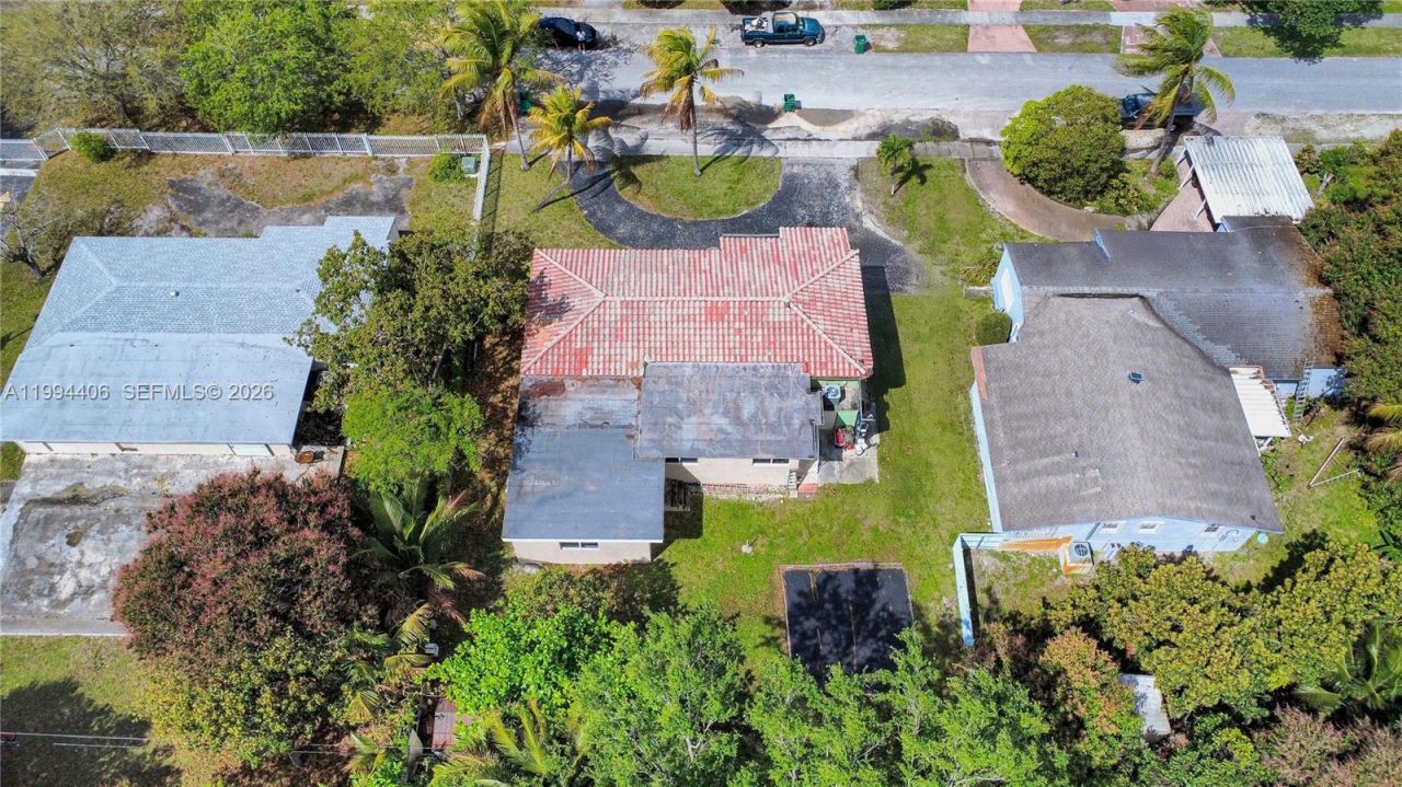 12901 NW Miami Ct, Miami, FL 33168 Photo