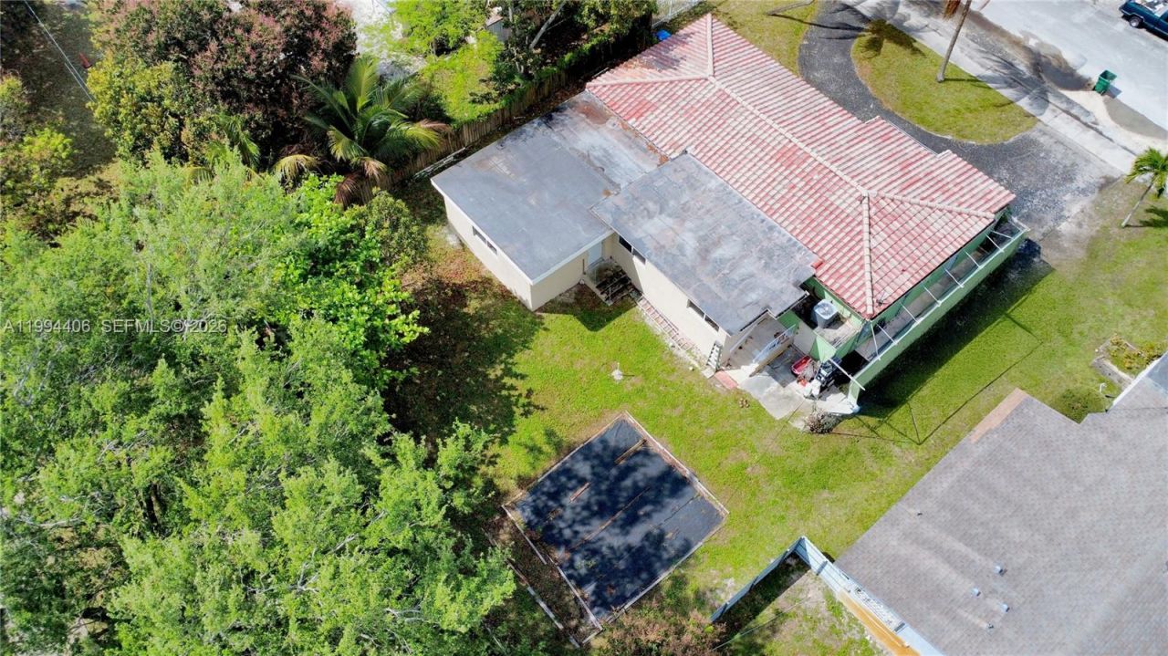 12901 NW Miami Ct , Miami, FL 33168 Photo