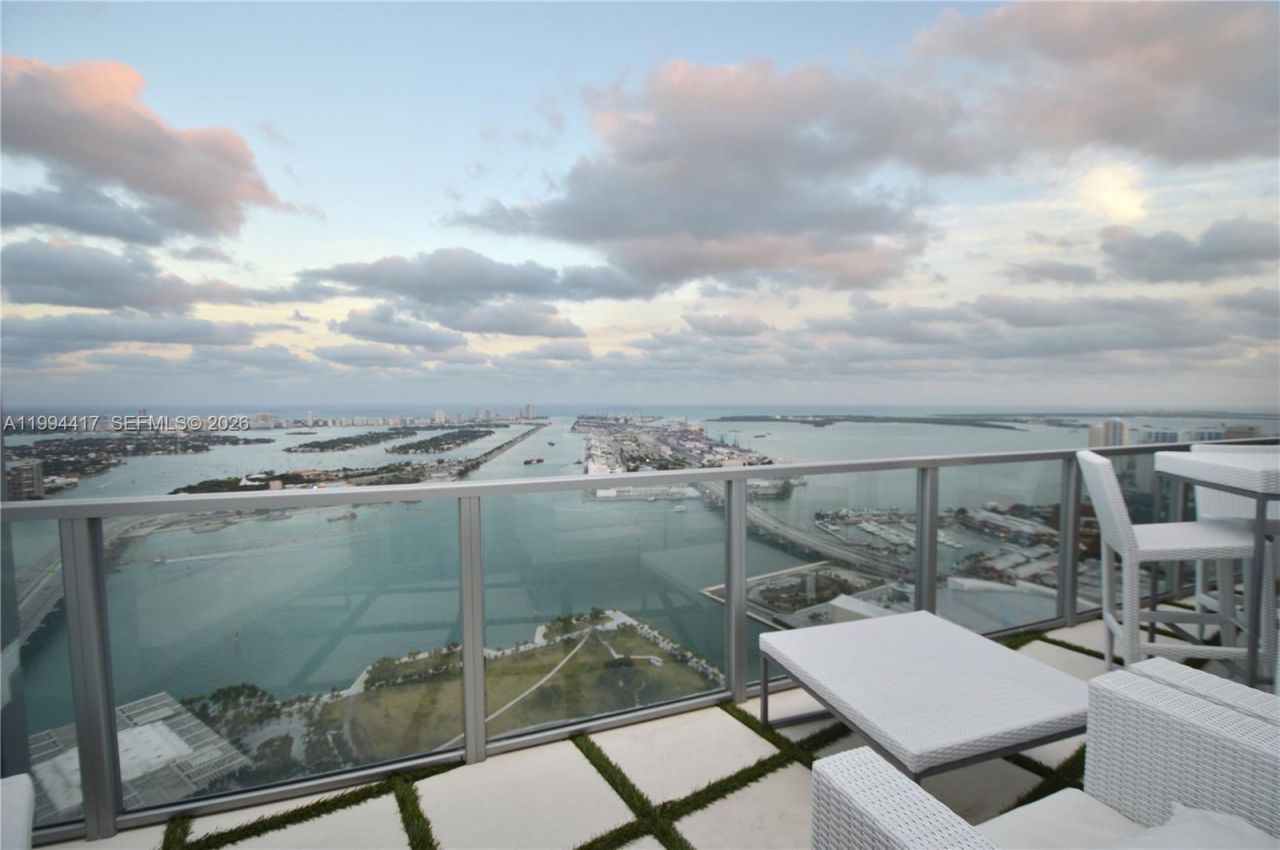 1100 Biscayne Blvd , Unit 6104, Miami, FL 33132 Photo