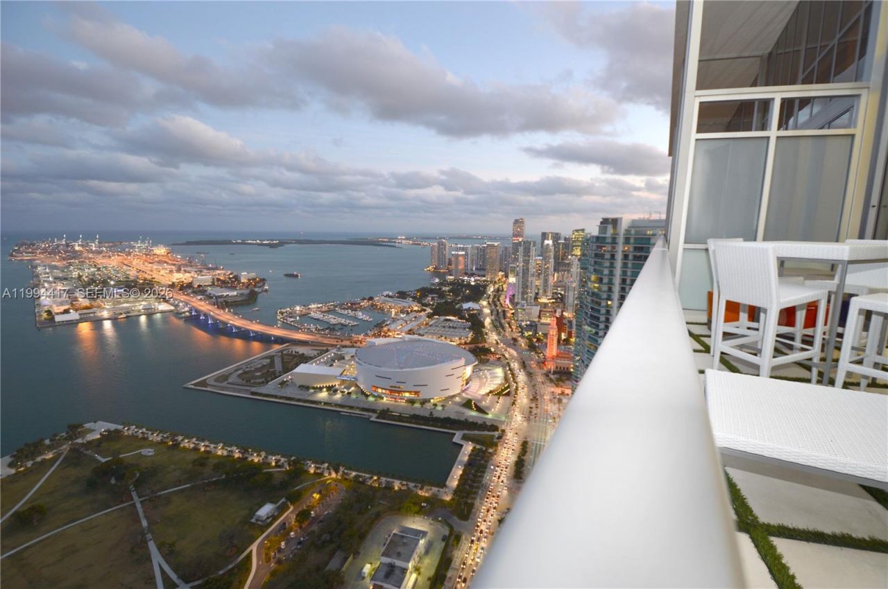 1100 Biscayne Blvd , Unit 6104, Miami, FL 33132 Photo