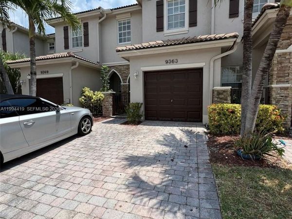 9363 SW 219th St , Cutler Bay, FL 33190