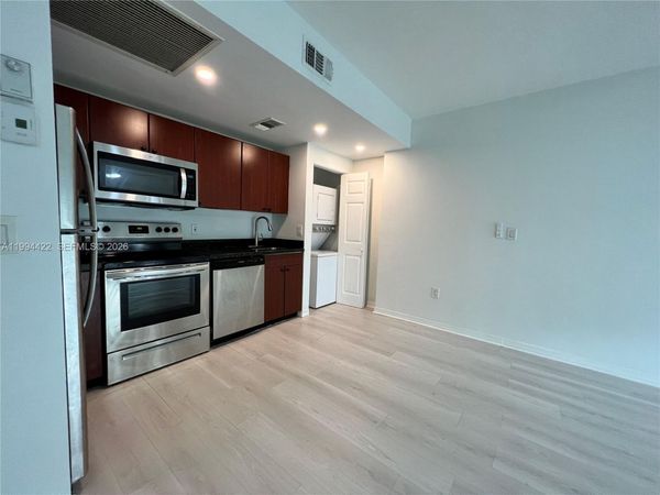 946 Bay Dr , Unit 4, Miami Beach, FL 33141