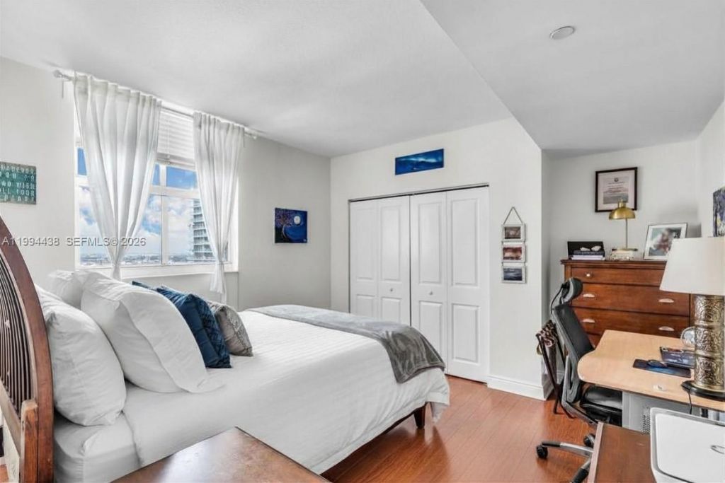 1250 S Miami Ave, Unit 3206, Miami, FL 33130 Photo