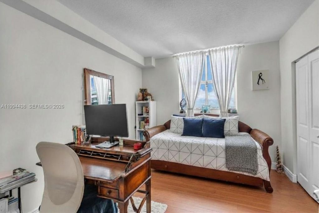 1250 S Miami Ave, Unit 3206, Miami, FL 33130 Photo