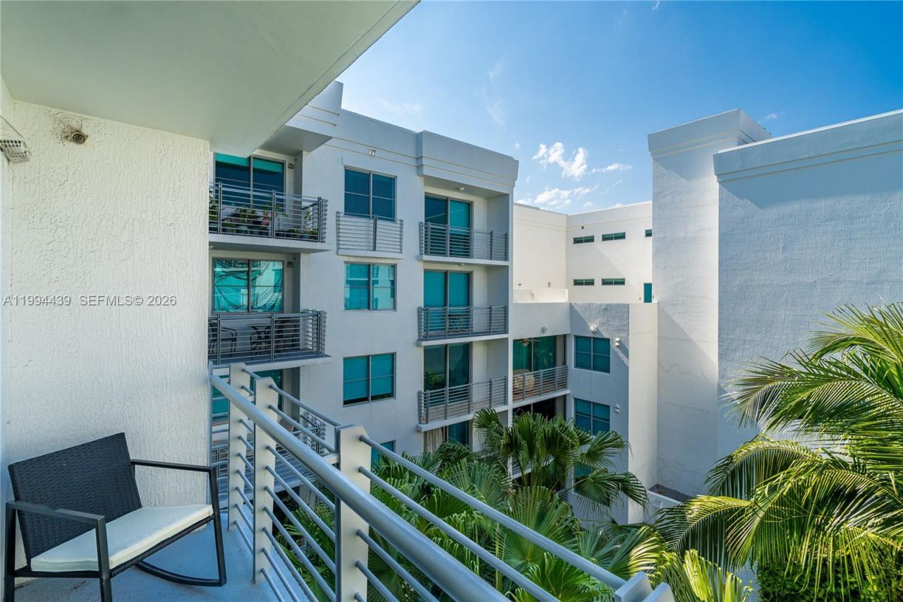 110 Washington Ave , Unit 1712, Miami Beach, FL 33139 Photo