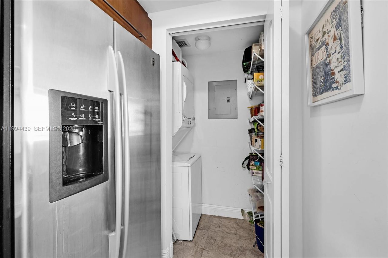 110 Washington Ave , Unit 1712, Miami Beach, FL 33139 Photo