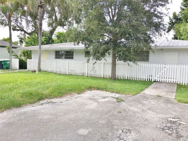 5831 SW 62nd St, Unit WEST, Miami, FL 33143