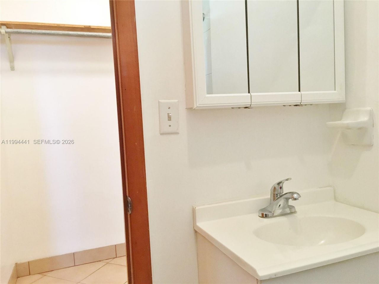5831 SW 62nd St, Unit WEST, Miami, FL 33143 Photo