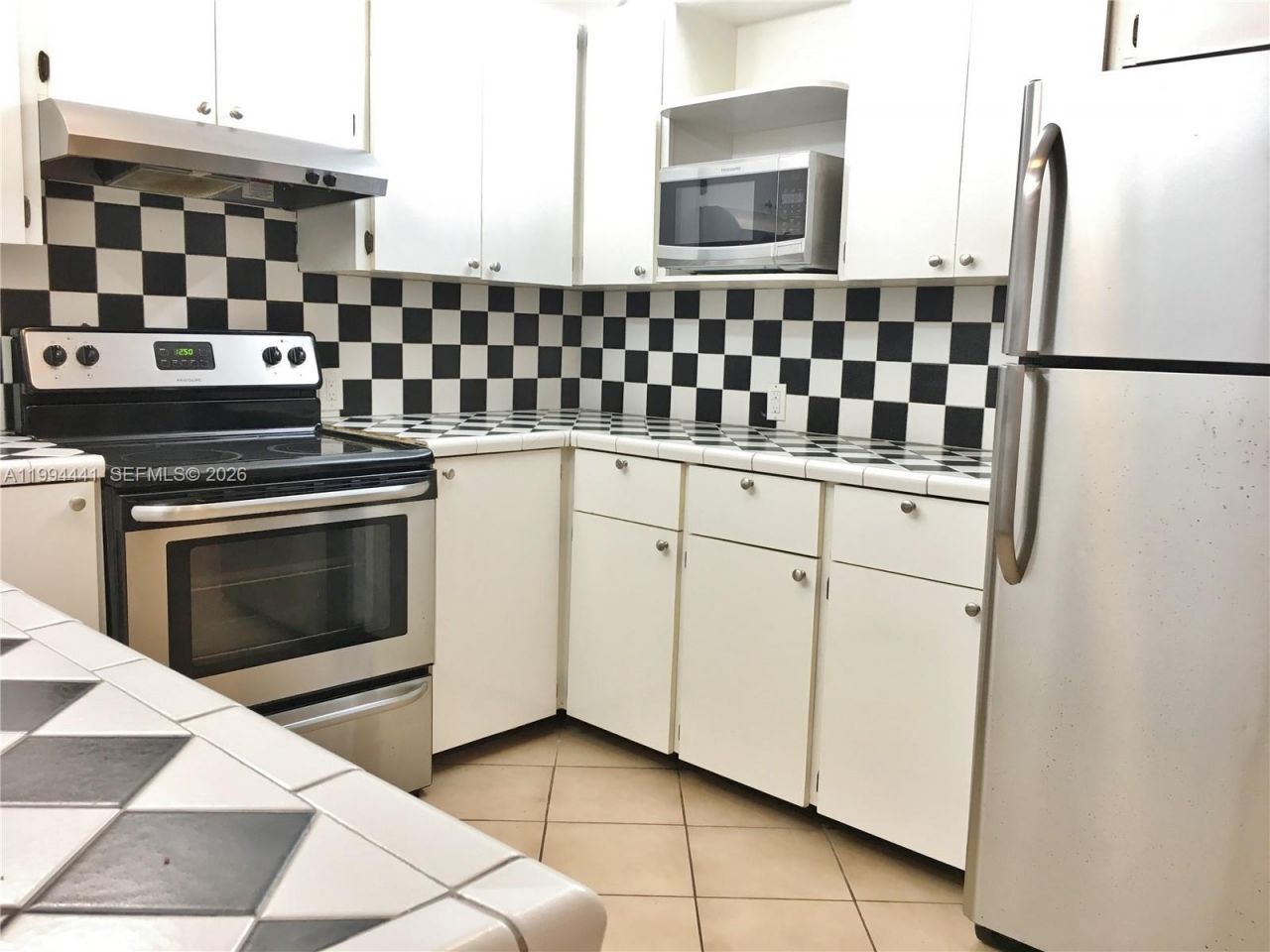 5831 SW 62nd St, Unit WEST, Miami, FL 33143 Photo