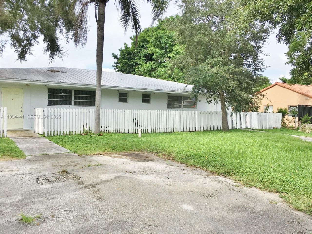5831 SW 62nd St, Unit WEST, Miami, FL 33143 Photo