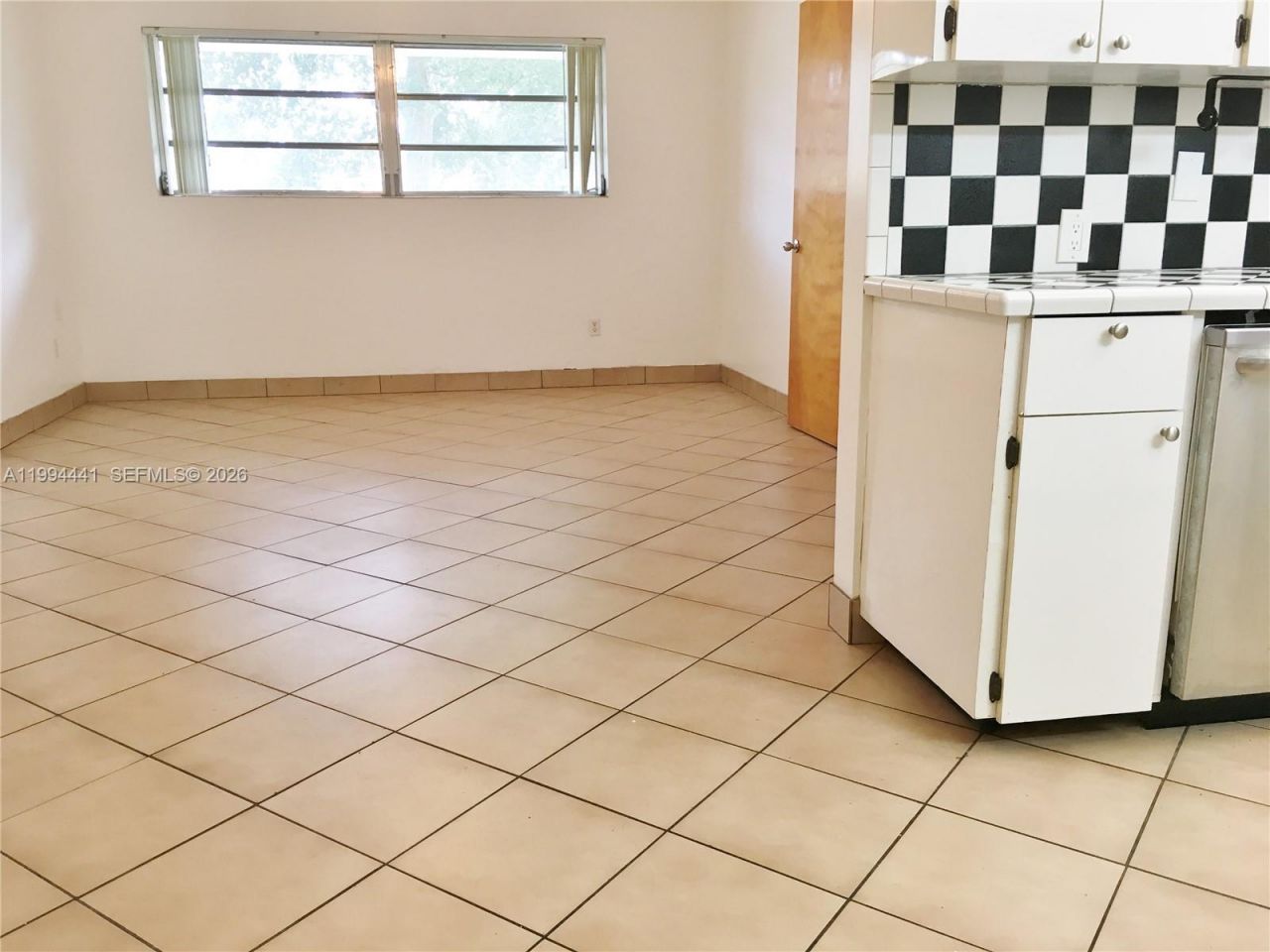 5831 SW 62nd St, Unit WEST, Miami, FL 33143 Photo