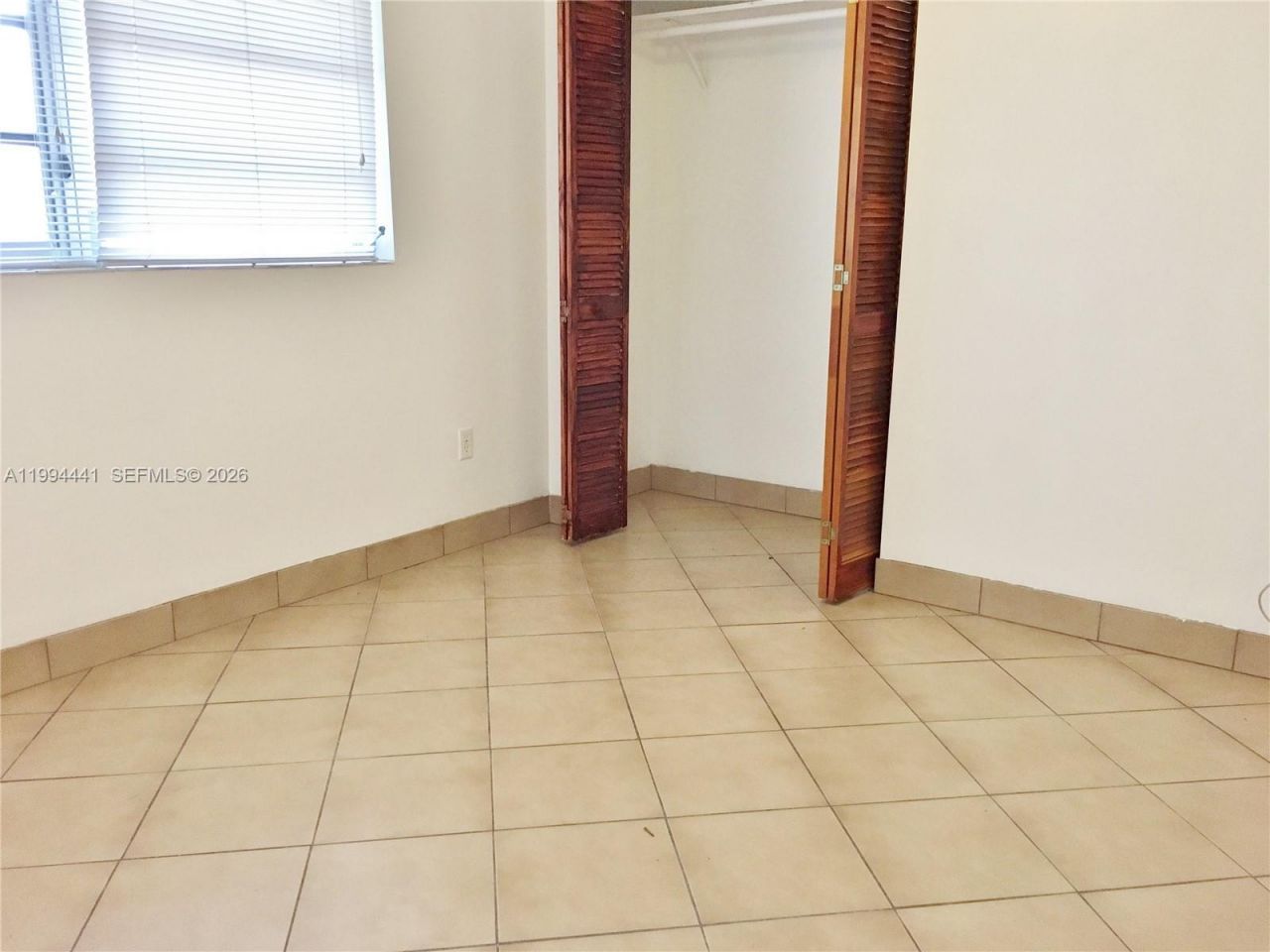 5831 SW 62nd St, Unit WEST, Miami, FL 33143 Photo