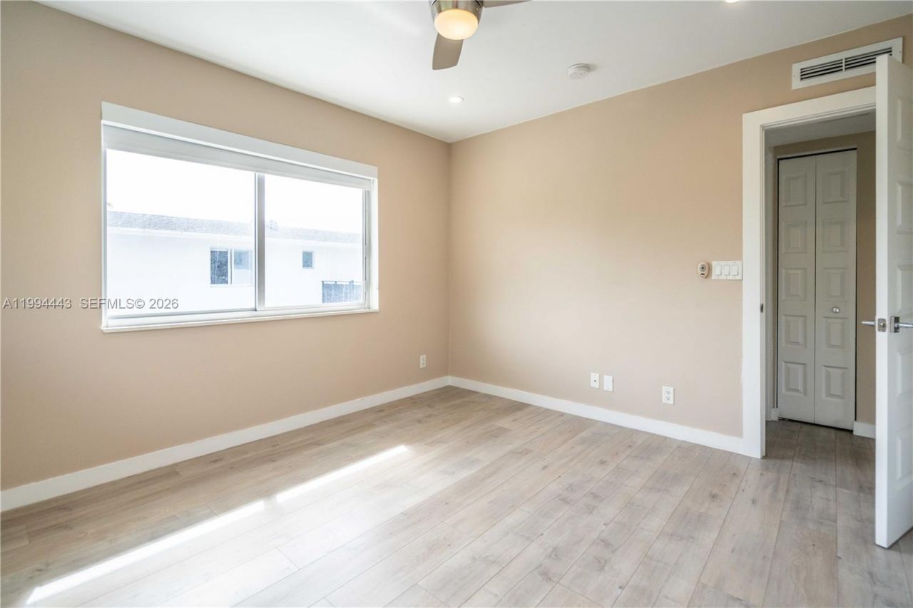 2400 NE 26th St, Unit 5, Fort Lauderdale, FL 33305 Photo