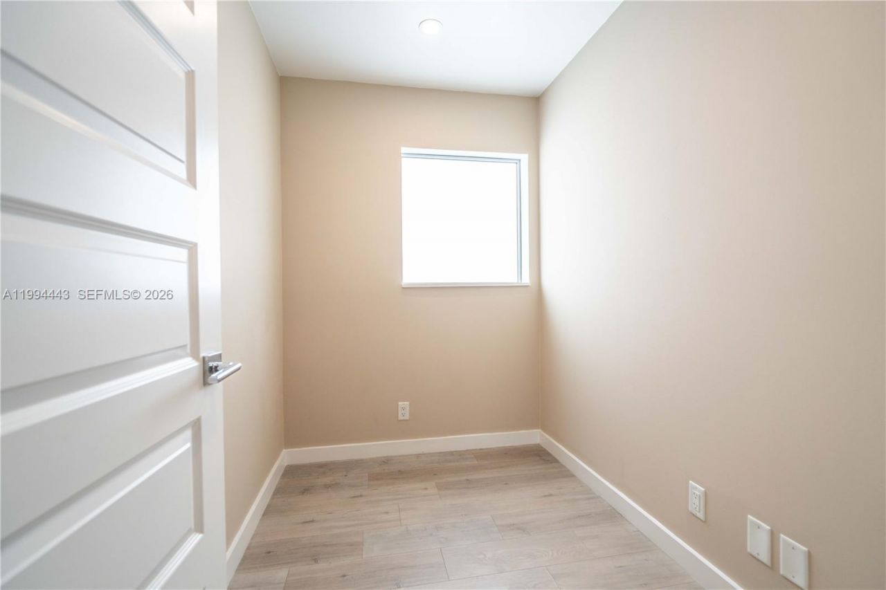 2400 NE 26th St, Unit 5, Fort Lauderdale, FL 33305 Photo