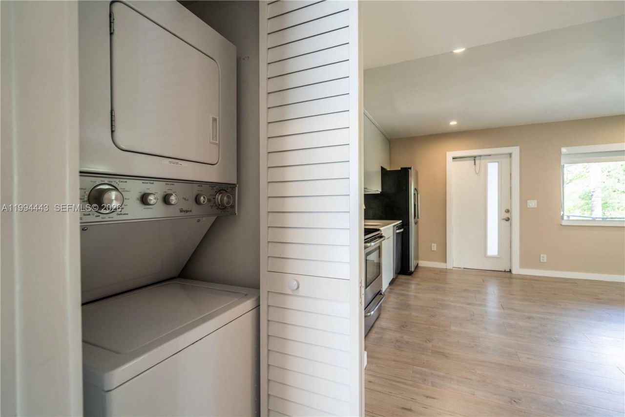 2400 NE 26th St, Unit 5, Fort Lauderdale, FL 33305 Photo