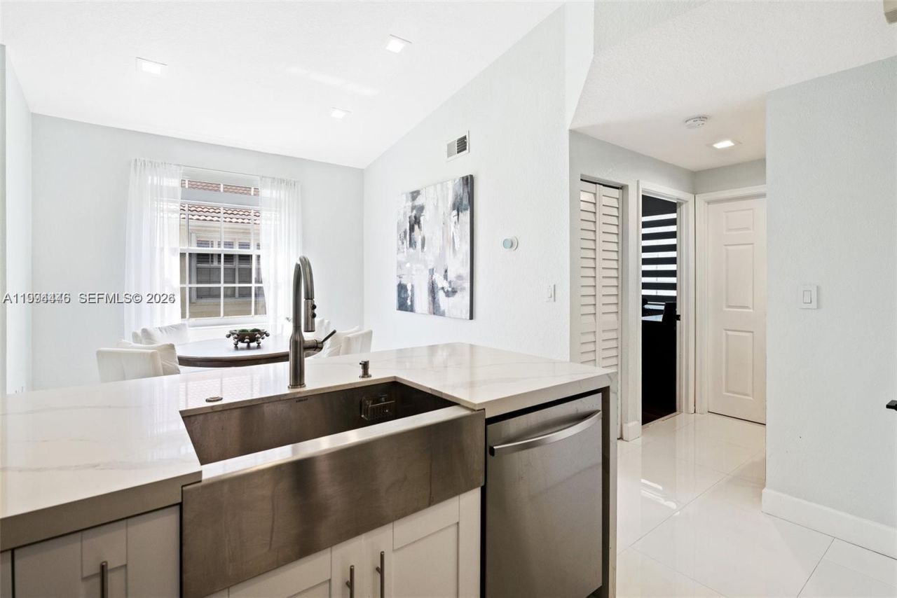 18755 SW 27th Ct , Unit none, Miramar, FL 33029 Photo