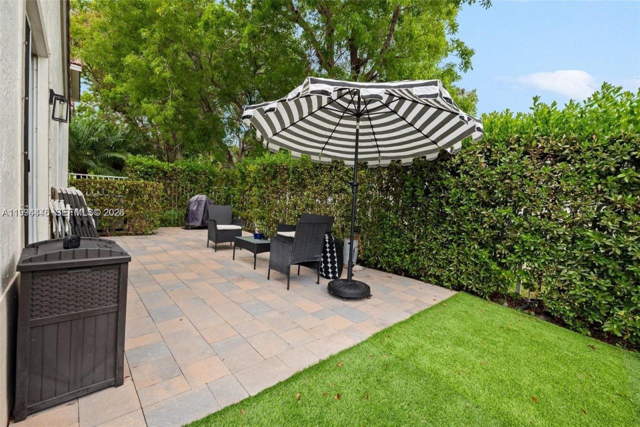 18755 SW 27th Ct , Unit none, Miramar, FL 33029 Photo