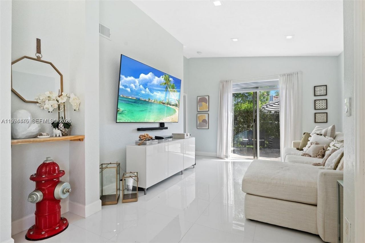 18755 SW 27th Ct , Unit none, Miramar, FL 33029 Photo