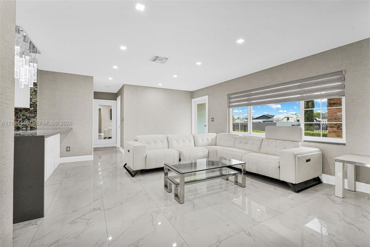 4225 SW 133rd Ct , Miami, FL 33175 Photo