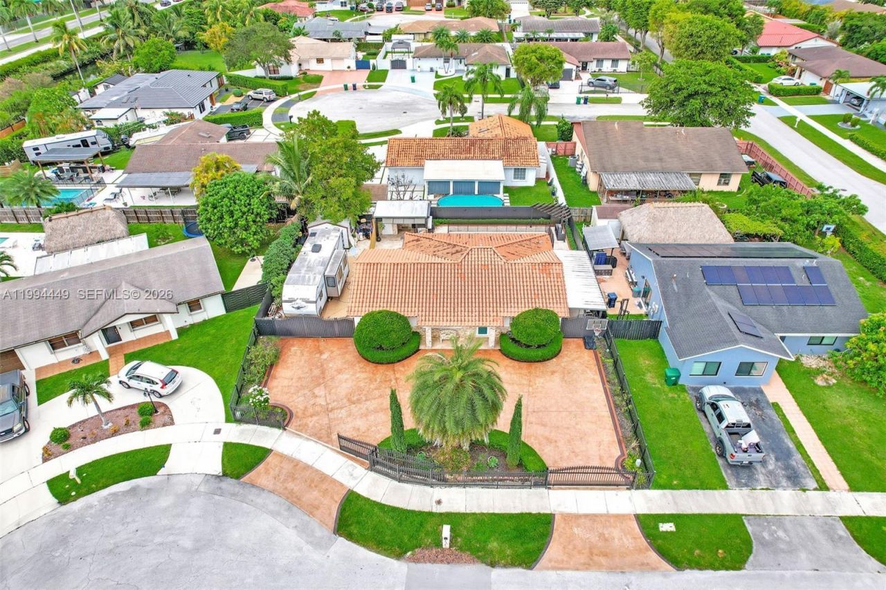 4225 SW 133rd Ct , Miami, FL 33175 Photo