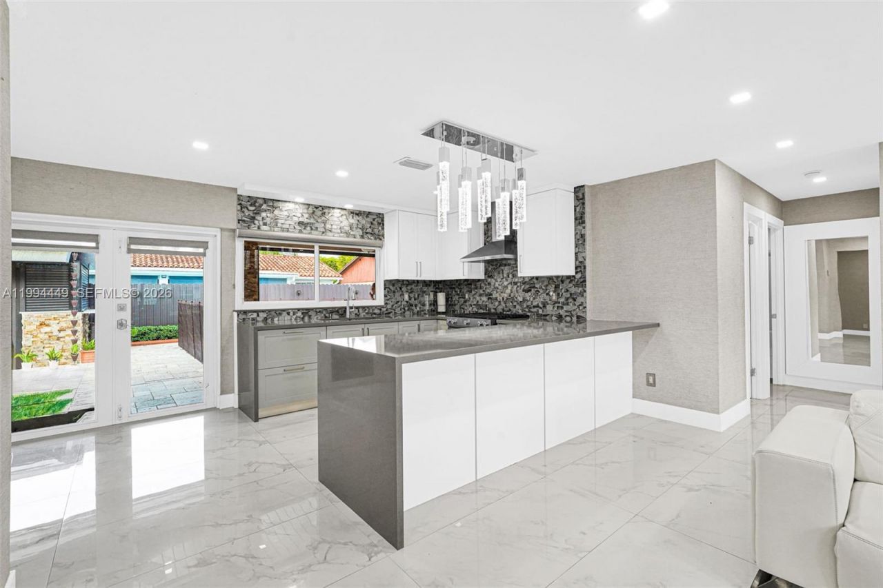 4225 SW 133rd Ct , Miami, FL 33175 Photo