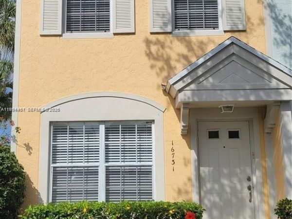 16731 Hemingway Dr, Weston, FL 33326