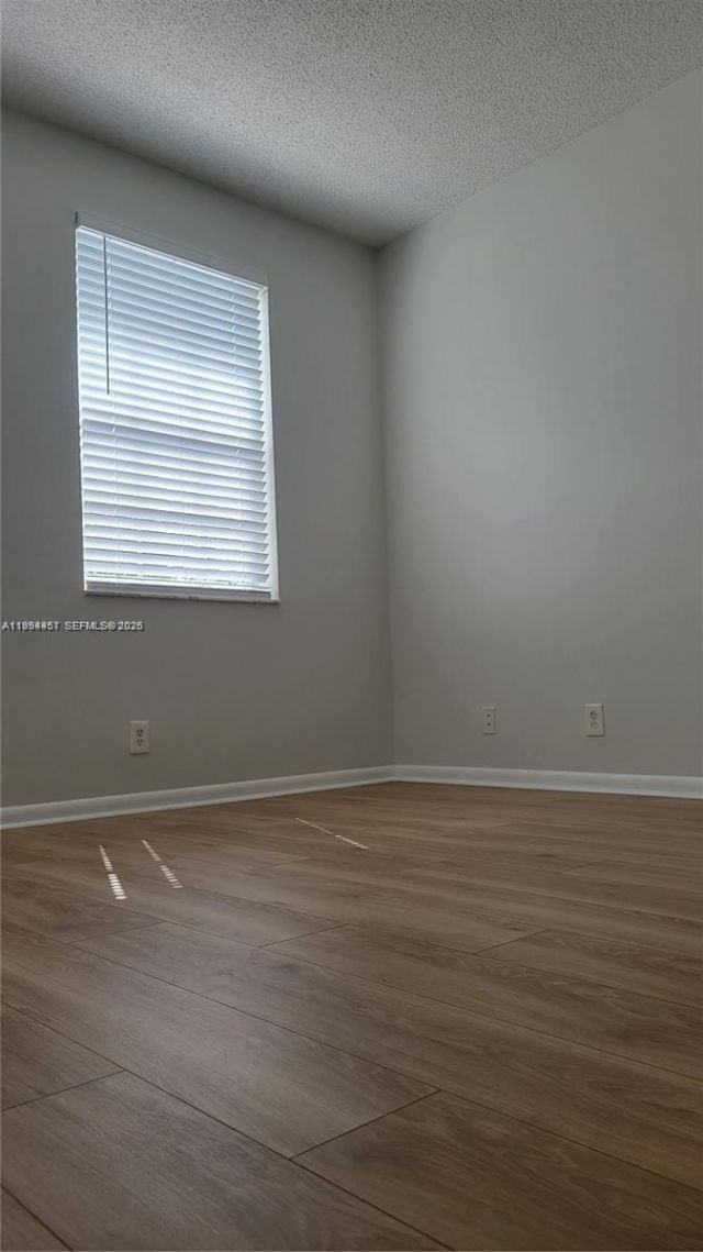 16731 Hemingway Dr , Weston, FL 33326 Photo